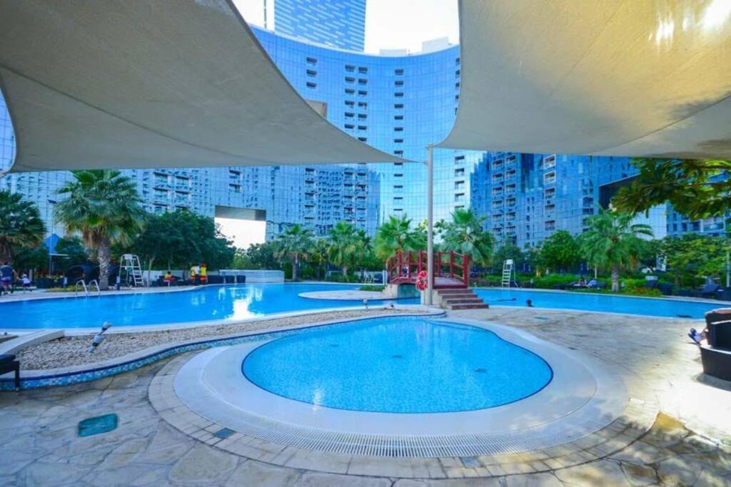 Cozy 1Br In Iconic Tower Daire Abu Dabi Dış mekan fotoğraf