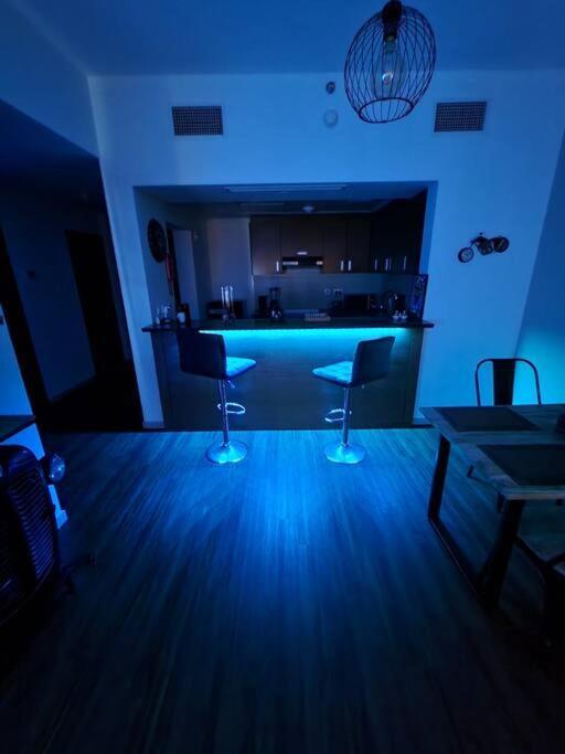Cozy 1Br In Iconic Tower Daire Abu Dabi Dış mekan fotoğraf